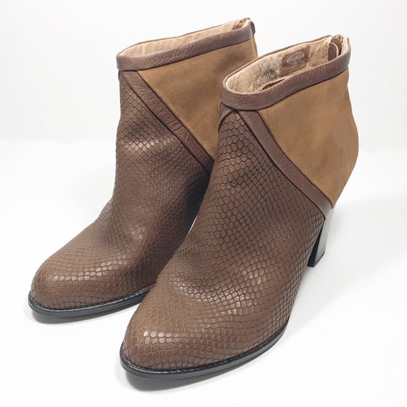 Fossil Shoes - Fossil Faux Suede Snake Embossed Ankle Boots Sz 9